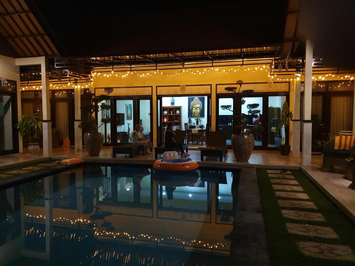 מלון Lovina Mias Jungle House מראה חיצוני תמונה